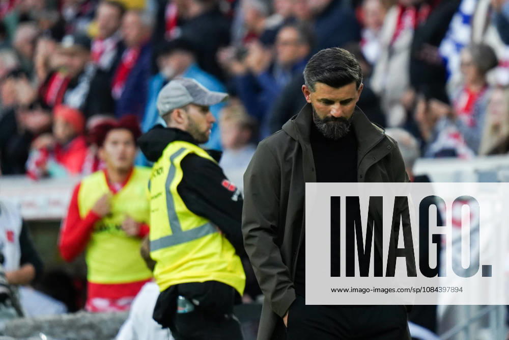 1. Bundesliga: SC Freiburg vs FC Schalke 04, 11.10.2026 Miron Muslic (FC Schalke 04, Trainer) 1. Bundesliga: SC Freiburg vs FC Schalke 04, Europa-Park-Stadion, 11.10.2026 DFB DFL REGULATIONS PROHIBIT ANY USE OF PHOTOGRAPHS AS IMAGE SEQUENCES AND OR QUASI-VIDEO.