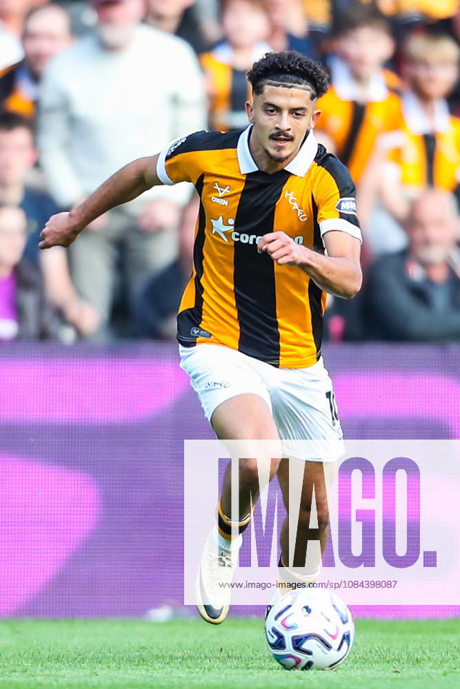 Hull City v Everton, Premier League Mohamed Belloumi Of Hull City during the Hull City v Everton Premier League match at the MKM Stadium, Hull, England on 11 October 2026 Credit: Lee Keuneke Every Second Media Editorial use only. All images are copyright Every Second Media Limited. No images may be reproduced without prior permission. All rights reserved. Premier League and Football League images are subject to licensing agreements with Football DataCo Limited. see https: www.football-dataco.com