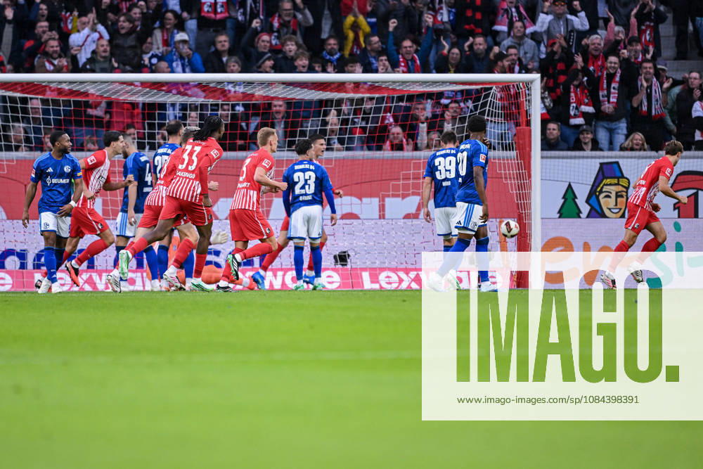Fussball, Saison 2026 2027, Bundesliga, SC Freiburg - FC Schalke 04, Maximilian Eggestein (SC Freiburg) erzielt das Tor zum 1:0, xRHR-FOTO YYx
