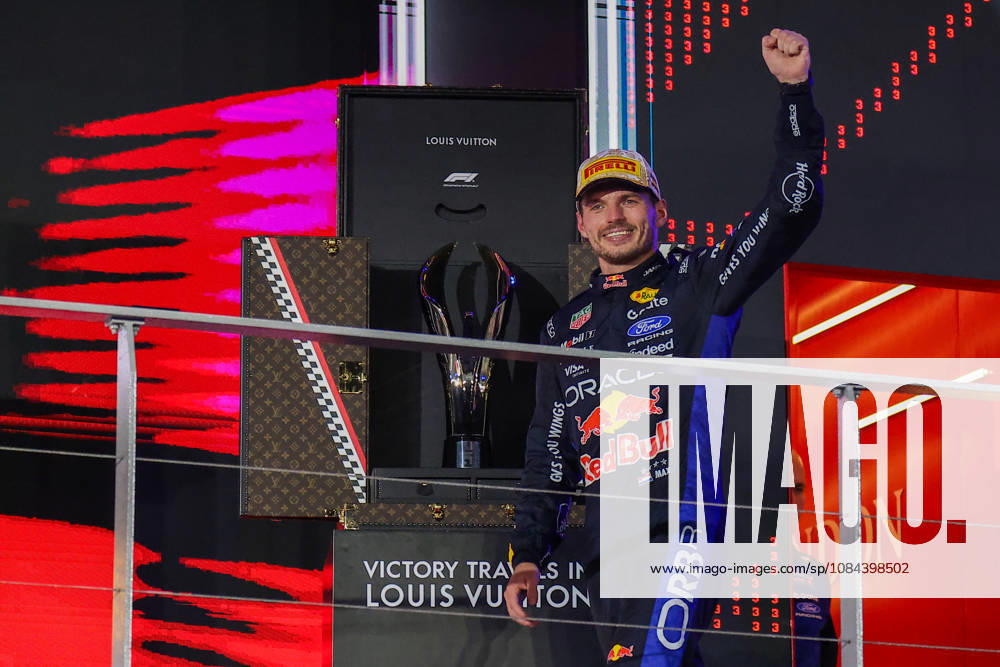 Max Verstappen wins 2026 Formula 1 Singapore Grand Prix SINGAPORE - OCT 11: Red Bull Racing driver Max Verstappen celebrates on the podium after winning the Formula 1 Singapore Grand Prix at the Marina Bay Street Circuit in Singapore on October 11, 2026. Daniel Ceng Anadolu Singapore Singapore. Editorial use only. Please get in touch for any other usage.