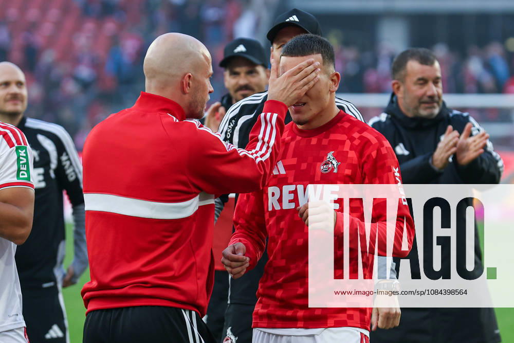1. Bundesliga - 26 27 - 1. FC Köln - Borussia Mönchengladbach am 11.10.2026 im RheinEnergieSTADION in Köln Trainer Rene Wagner (Koeln) und Said El Mala (Koeln 10) nach dem Schlusspfiff