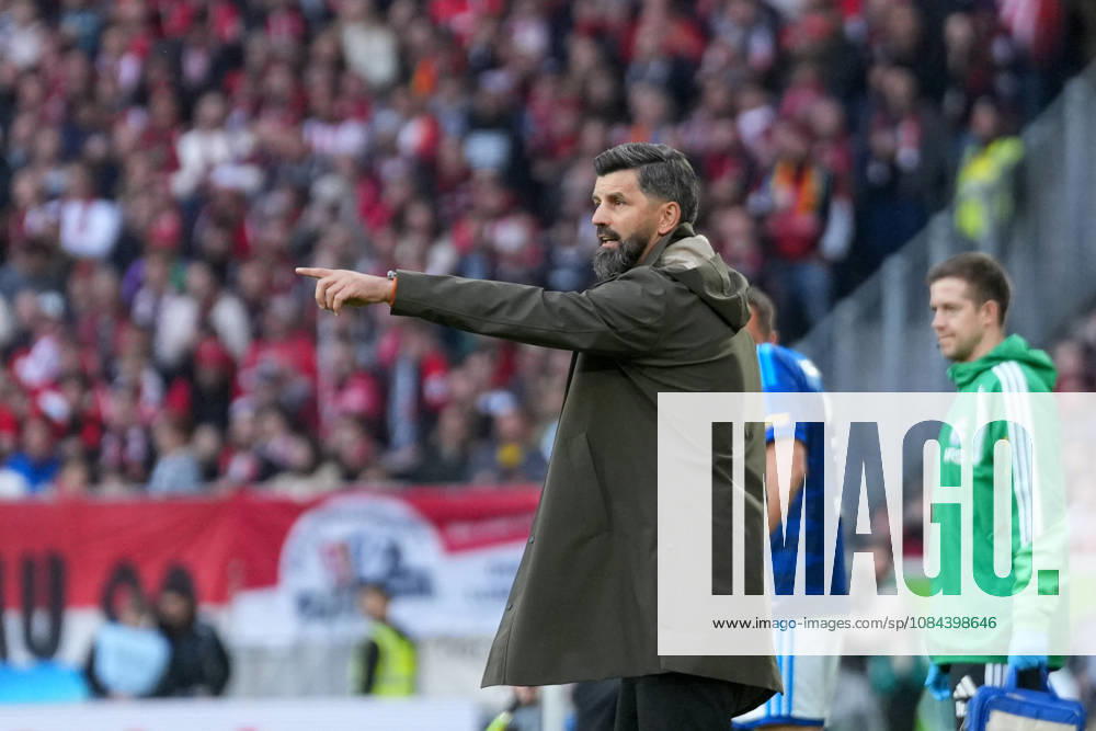 Miron Muslic (FC Schalke 04, Cheftrainer) , Deutschland, Fussball, 1. Bundesliga, 5.Spieltag, 2026 2027, SC Freiburg vs. FC Schalke 04, 11.10.2026, Europa-Park Stadion, Freiburg Freiburg Europa-Park Stadion Baden-Württemberg Deutschland