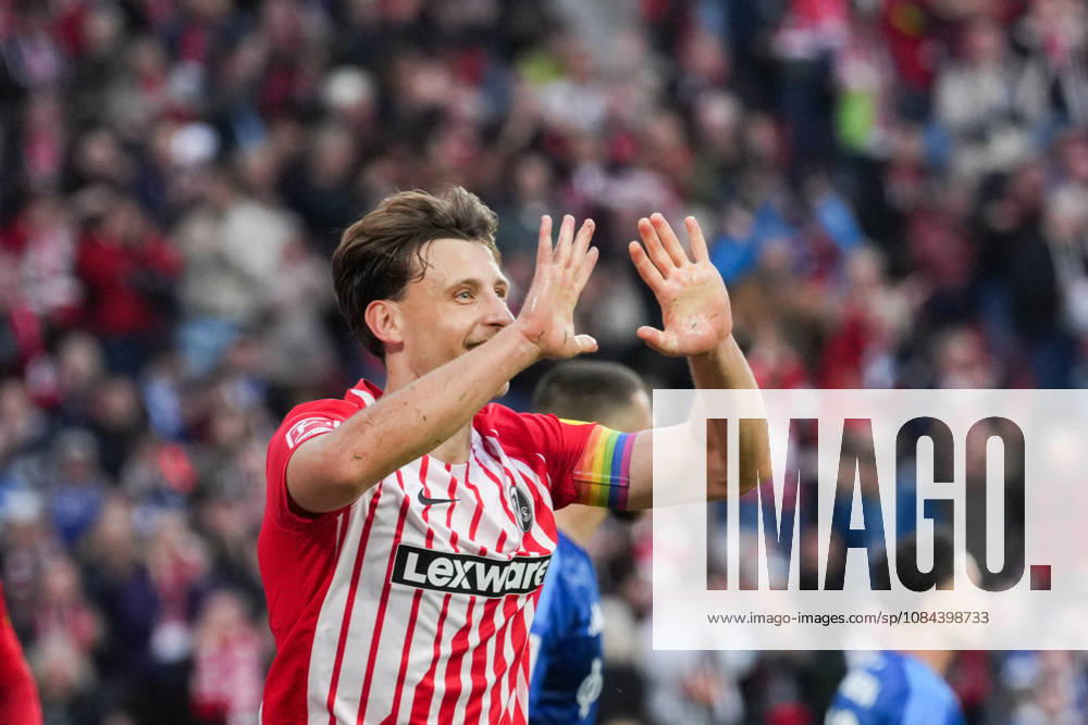 1. Bundesliga: SC Freiburg vs FC Schalke 04, 11.10.2026 Torjubel zum 1:0 durch Maximilian Eggestein (SC Freiburg, 8) 1. Bundesliga: SC Freiburg vs FC Schalke 04, Europa-Park-Stadion, 11.10.2026 DFB DFL REGULATIONS PROHIBIT ANY USE OF PHOTOGRAPHS AS IMAGE SEQUENCES AND OR QUASI-VIDEO.