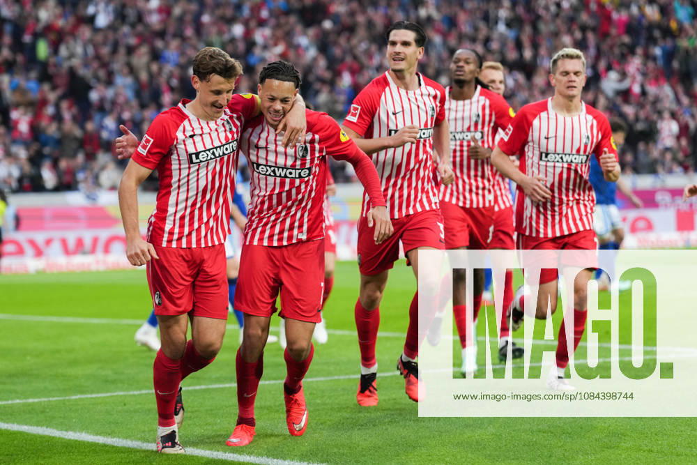 1. Bundesliga: SC Freiburg vs FC Schalke 04, 11.10.2026 Torjubel zum 1:0 durch Maximilian Eggestein (SC Freiburg, 8) 1. Bundesliga: SC Freiburg vs FC Schalke 04, Europa-Park-Stadion, 11.10.2026 DFB DFL REGULATIONS PROHIBIT ANY USE OF PHOTOGRAPHS AS IMAGE SEQUENCES AND OR QUASI-VIDEO.