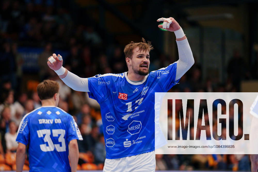 2. Handball-Bundesliga - 7. Spieltag: Dessau-Roßlauer HV 06 - VfL Lübeck-Schwartau Valentin Neagu (Dessau-Roßlauer HV 06, 13) jubelt am 11.10.2026 in der Anhalt-Arena, Dessau-Roßlau (Sachsen-Anhalt) Dessau-Roßlau Anhalt-Arena Sachsen-Anhalt Deutschland