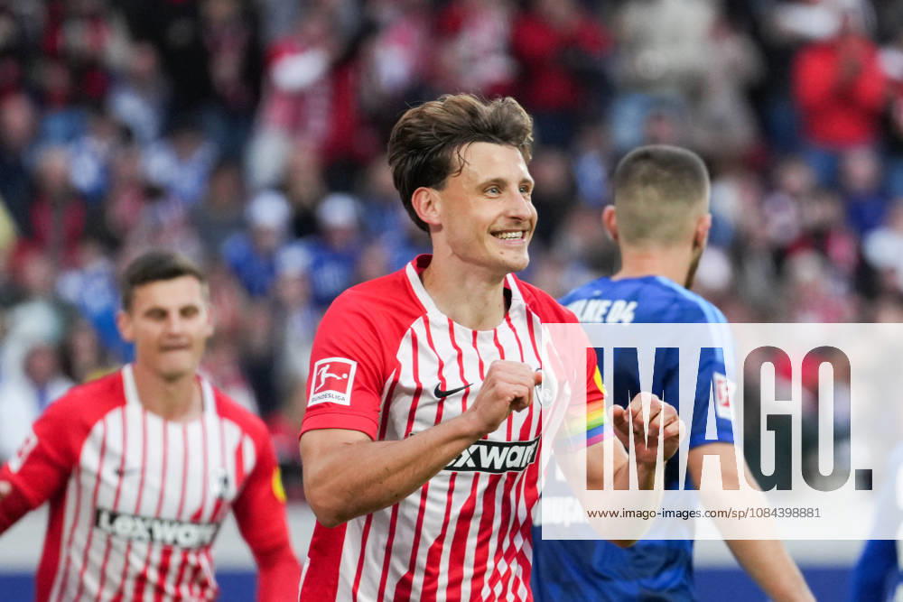 1. Bundesliga: SC Freiburg vs FC Schalke 04, 11.10.2026 Torjubel zum 1:0 durch Maximilian Eggestein (SC Freiburg, 8) 1. Bundesliga: SC Freiburg vs FC Schalke 04, Europa-Park-Stadion, 11.10.2026 DFB DFL REGULATIONS PROHIBIT ANY USE OF PHOTOGRAPHS AS IMAGE SEQUENCES AND OR QUASI-VIDEO.