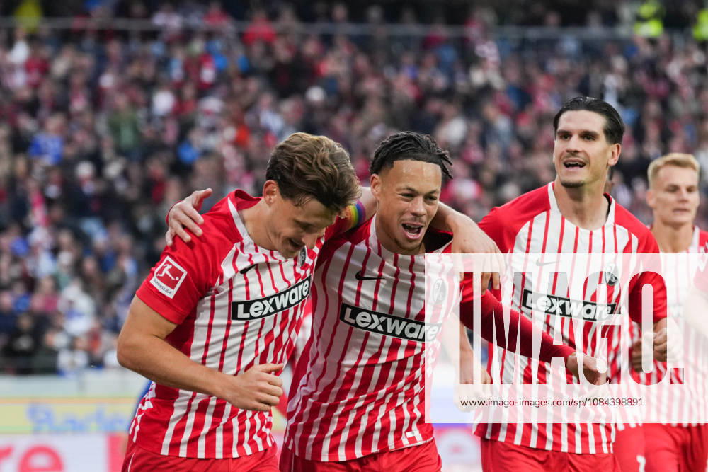 1. Bundesliga: SC Freiburg vs FC Schalke 04, 11.10.2026 Torjubel zum 1:0 durch Maximilian Eggestein (SC Freiburg, 8) 1. Bundesliga: SC Freiburg vs FC Schalke 04, Europa-Park-Stadion, 11.10.2026 DFB DFL REGULATIONS PROHIBIT ANY USE OF PHOTOGRAPHS AS IMAGE SEQUENCES AND OR QUASI-VIDEO.