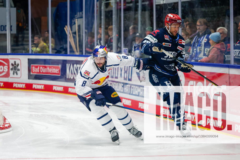 Tobias Rieder (EHC Red Bull Muenchen, 08) und Eric Martinsson (Schwenninger Wild Wings, 46) , GER, Schwenninger Wild Wings vs. EHC Red Bull Muenchen, Eishockey, PENNY DEL, 8. Spieltag, Spielzeit 2026 2027, 11.10.2026 GER, Schwenninger Wild Wings vs. EHC Red Bull Muenchen, Eishockey, PENNY DEL, 8. Spieltag, Spielzeit 2026 2027, 11.10.2026 Schwenningen
