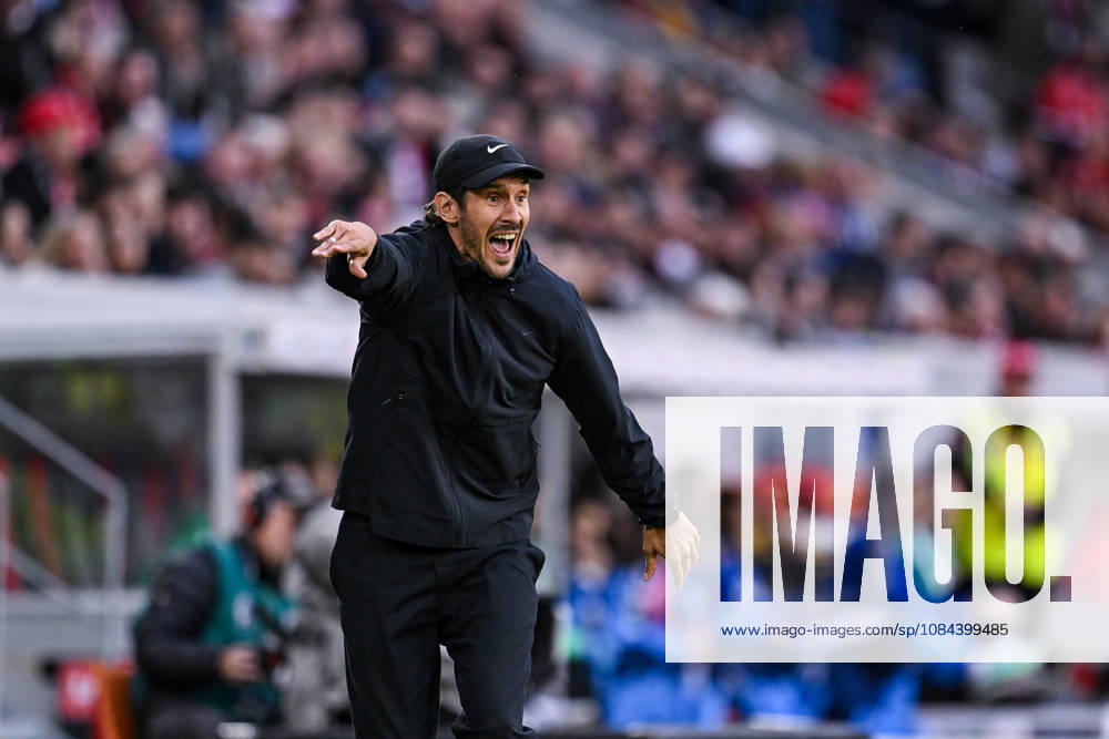 Fussball, Saison 2026 2027, Bundesliga, SC Freiburg - FC Schalke 04, Trainer Julian Schuster (SC Freiburg) xRHR-FOTO YYx