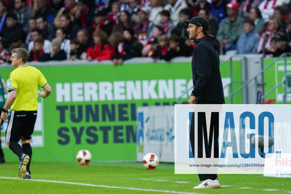 1. Bundesliga: SC Freiburg vs FC Schalke 04, 11.10.2026 Julian Schuster (SC Freiburg, Trainer) 1. Bundesliga: SC Freiburg vs FC Schalke 04, Europa-Park-Stadion, 11.10.2026 DFB DFL REGULATIONS PROHIBIT ANY USE OF PHOTOGRAPHS AS IMAGE SEQUENCES AND OR QUASI-VIDEO.