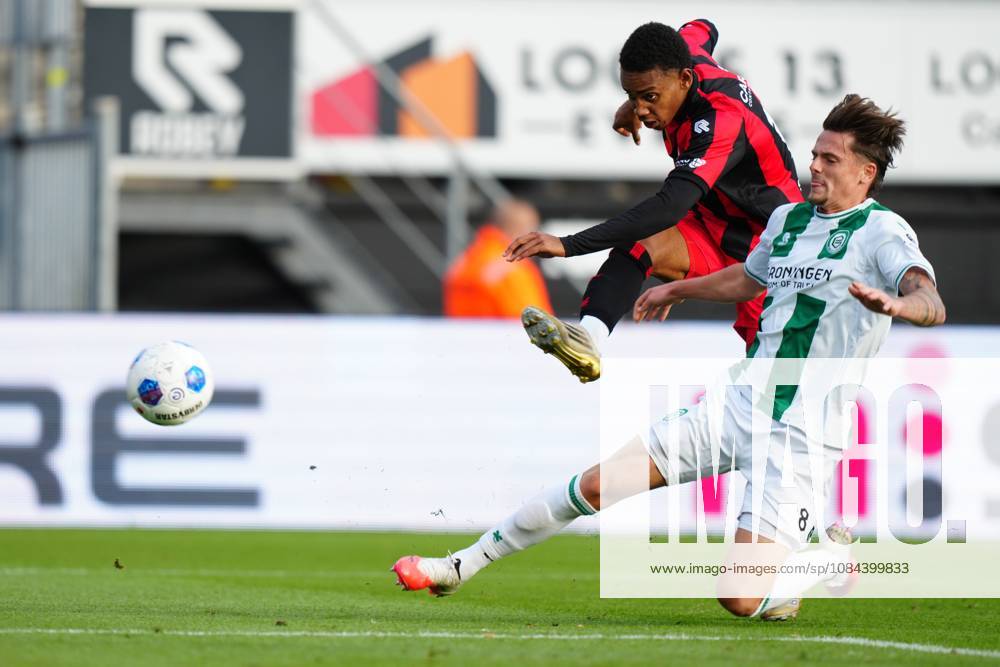 , Stadium Woudestein , season 2026 2027 , Dutch Eredivisie football , match between Excelsior Rotterdam and FC Groningen , picture shows Excelsior Rotterdam Player David Garden , FC Groningen Player Tika de Jonge Excelsior - Groningen x208176181x