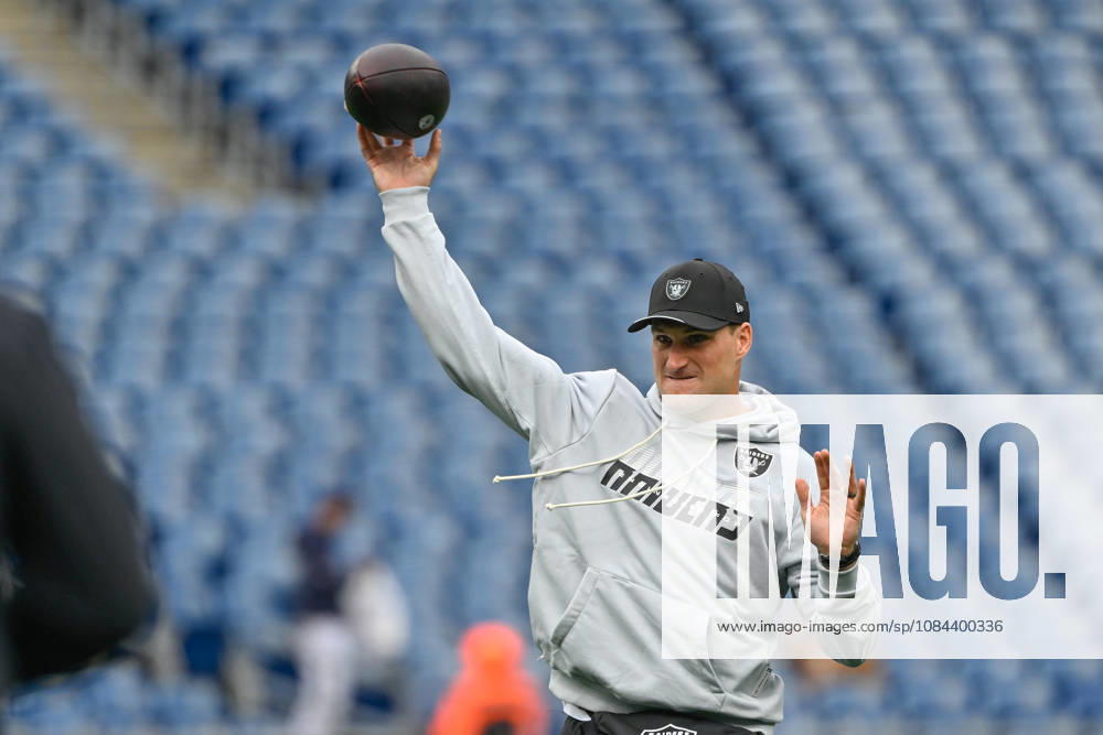 Oct 11, 2026; Foxborough, MA, USA; Las Vegas Raiders quarterback Kirk Cousins (8) warms up before a game against the against the New England Patriots at Gillette Stadium. Mandatory Credit: -Cal Media Foxborough USA - ZUMAc04_ 20261011_zma_c04_020