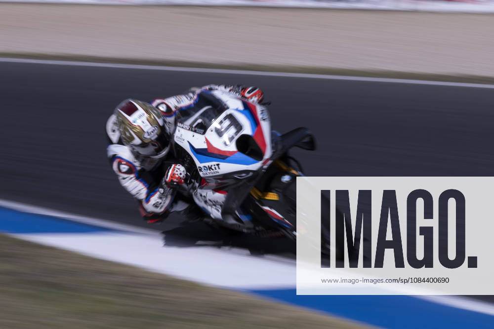 ESTORIL, PORTUGAL - OCTOBER 11: Danilo Petricci of Italy and Rokit BMW Motored WorldSBK Team competes during the Race 2 during day three of the World Superbikes Estoril Round at Circuito Estoril on October 11, 2026 in Estoril, Portugal Cascais Portugal - ZUMAl192 20261011_zsp_l192_149