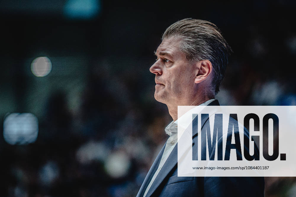 Basketball easyCredit BBL Bundesliga, Frankfurt Skyliners - Veolia Towers Hamburg Klaus Perwas (Trainer Skyliners Frankfurt) Frankfurt am Main