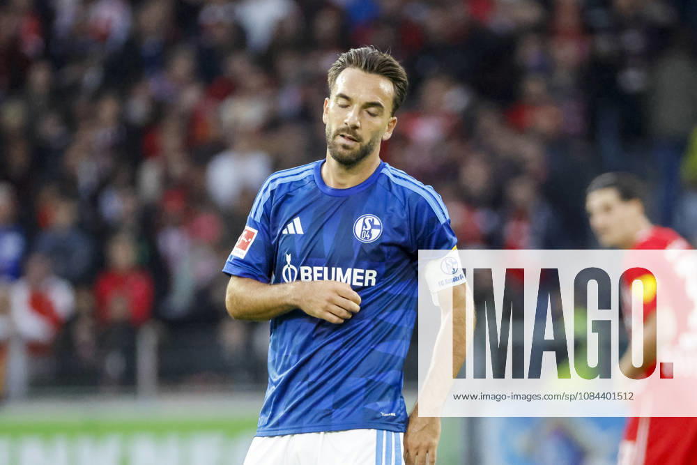 Kenan Karaman (FC Schalke, 19) , Deutschland, Fussball, 1. Bundesliga, 5.Spieltag, 2026 2027, SC Freiburg vs. FC Schalke 04, 11.10.2026, Freiburg im Breisgau Europa-Park Stadion Deutschland