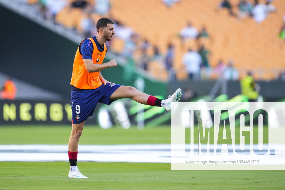 Raul Garcia of CA Osasuna warms up during the Spanish league, LaLiga EA Sports, football match played between Real Betis and CA Osasuna at La Cartuja stadium on October 11, 2026, in Sevilla, Spain. Real Betis V CA Osasuna - LaLiga EA Sports - ZUMAa181 20261011_zaa_a181_152
