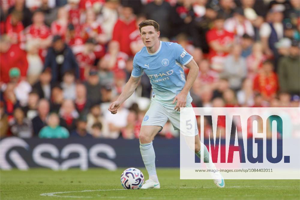 Football - FA Premier League - Liverpool FC v Manchester City FC LIVERPOOL, ENGLAND - Sunday, October 11, 2026: Manchester City s Elliot Anderson during the FA Premier League match between Liverpool FC and Manchester City FC at Anfield. (Photo by David Rawcliffe Propaganda) LIVERPOOL Anfield MERSEYSIDE ENGLAND