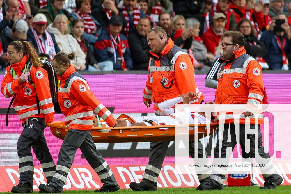 GER, Fussball, Herren, Bundesliga , 1. Bundesliga, Saison 2026 2027, 1. FC Köln - VfL Borussia Mönchengladbach Ellyes Skhiri (KOE) liegt verletzt am Boden