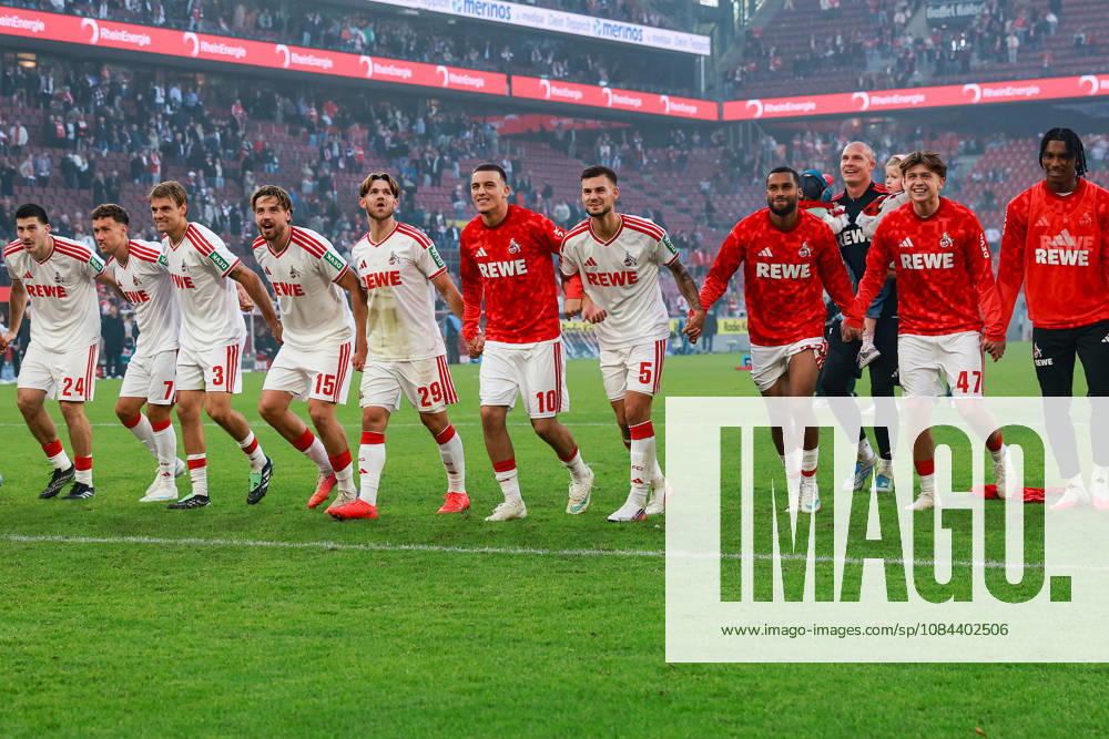 1. Bundesliga - 26 27 - 1. FC Köln - Borussia Mönchengladbach am 11.10.2026 im RheinEnergieSTADION in Köln Jubel und Freude über den Derbysieg u.a. Luka Lochoshvili (Koeln 24) , Luca Waldschmidt (Koeln 7) , Borna Sosa (Koeln 3) , Imad Rondic (Koeln 15) , Jan Thielmann (Koeln 29) , Said El Mala (Koeln 10) , Tom Krauß Krauss (Koeln 5) , Mikey Moore (Koeln 47)