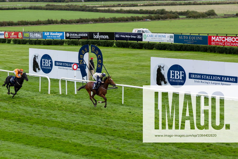 REPRO FREE *PRESS RELEASE NO REPRODUCTION FEE* October Weekend Meeting 2026, Naas Racecourse, Kildare 11 10 2026 Ben Coen on Vanir wins The SIS, Supporting Irish Racing Fillies Handicap Ben Coen on Vanir 11 10 2026