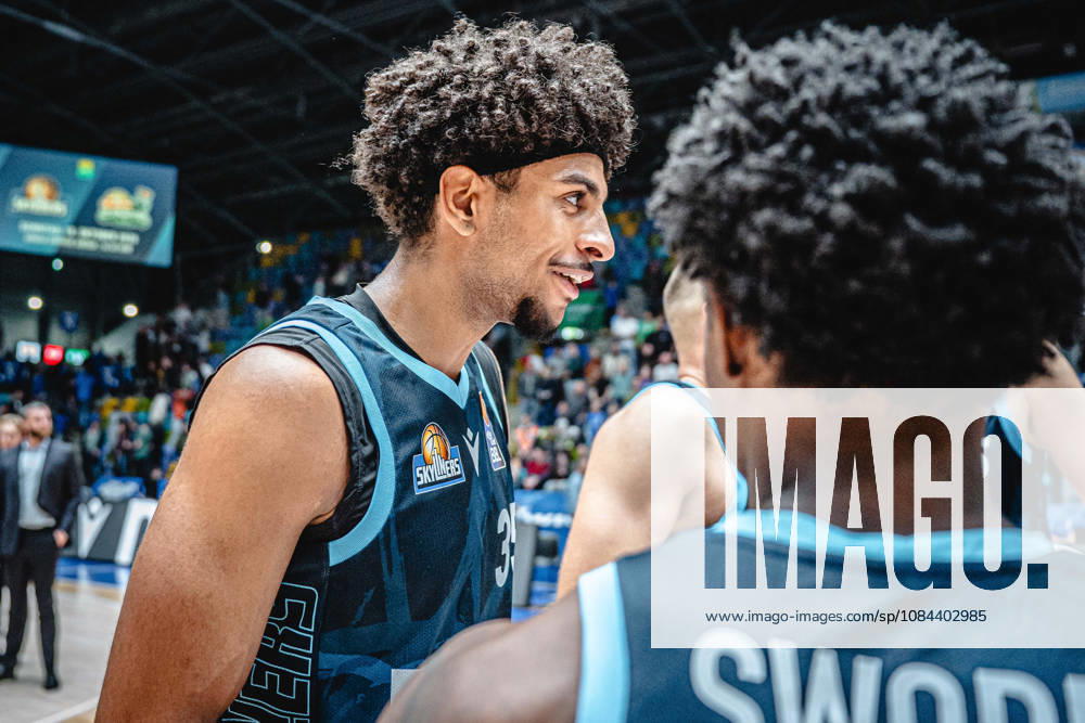 Basketball easyCredit BBL Bundesliga, Frankfurt Skyliners - Veolia Towers Hamburg v.l. Roman Bedime (Skyliners Frankfurt) Frankfurt am Main