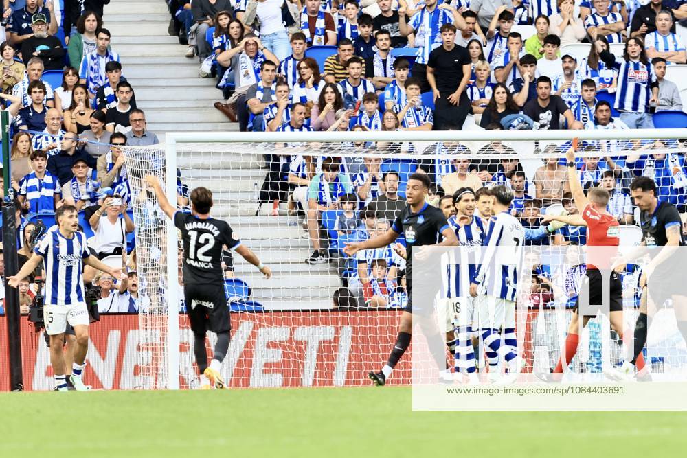 ESP: LaLiga EASports Real Sociedad - RC Deportivo La Coruna referee shows red card during LaLiga EA Sports match between Real Sociedad - RC Deportivo played at Anoeta Stadium in Gipuzcoa on October 11, 2026 in Spain Spain Futbol