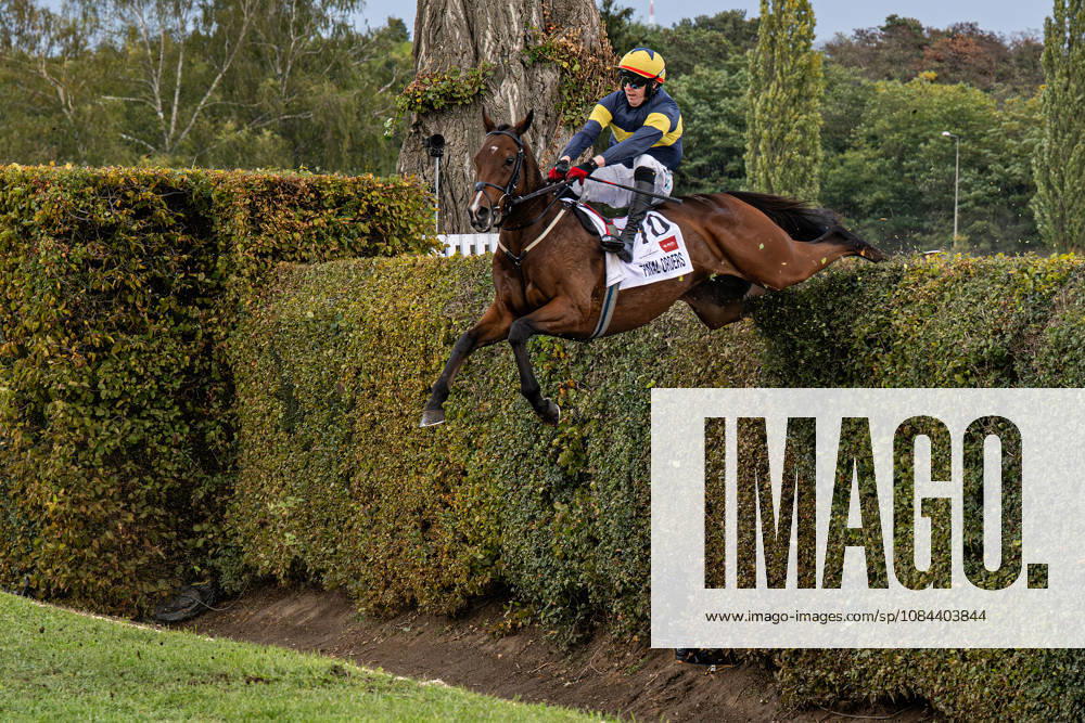 The 136th Grand Pardubice Steeplechase (6,900m), in Pardubice, Czech Republic, on October 11, 2026. Keith Michael Donoghue, riding Final Orders, clears the Taxis ditch. (CTKxPhoto DavidxTanecek) CTKPhotoP2026101105242 CTKPhotoP2026101105242