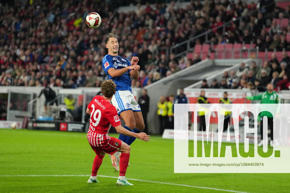 1. Bundesliga: SC Freiburg vs FC Schalke 04, 11.10.2026 Kopfball von Nikola Katić (FC Schalke 04, 25) 1. Bundesliga: SC Freiburg vs FC Schalke 04, Europa-Park-Stadion, 11.10.2026 DFB DFL REGULATIONS PROHIBIT ANY USE OF PHOTOGRAPHS AS IMAGE SEQUENCES AND OR QUASI-VIDEO.