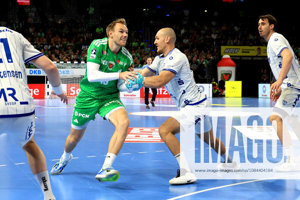 GER Deutschland, Handball, 1.Bundesliga, 27.08.2026, Saison 2026 2027, Berlin, Fuechse Berlin vs TBV Lemgo Lippe Mathias Gidsel ( Fuechse Berlin 19 ), Christian O Sullivan ( Lemgo 9 ) nordphoto GmbH Engler Berlin Max-Schmeling-Halle Berlin Deutschland