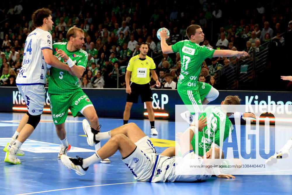 GER Deutschland, Handball, 1.Bundesliga, 27.08.2026, Saison 2026 2027, Berlin, Fuechse Berlin vs TBV Lemgo Lippe Nils Lichtlein ( Fuechse Berlin 17 ), Mathias Gidsel ( Fuechse Berlin 19 ), Christian O Sullivan ( Lemgo 9 ) nordphoto GmbH Engler Berlin Max-Schmeling-Halle Berlin Deutschland