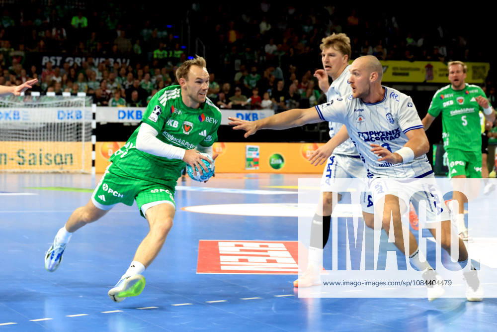 GER Deutschland, Handball, 1.Bundesliga, 27.08.2026, Saison 2026 2027, Berlin, Fuechse Berlin vs TBV Lemgo Lippe Mathias Gidsel ( Fuechse Berlin 19 ), Christian O Sullivan ( Lemgo 9 ), Lukas Hutecek ( Lemgo 2 ) nordphoto GmbH Engler Berlin Max-Schmeling-Halle Berlin Deutschland