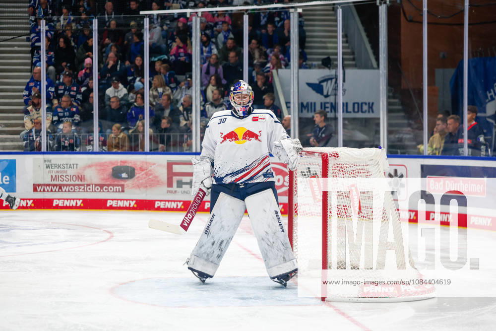 Antoine Bibeau (EHC Red Bull Muenchen, 30), GER, Schwenninger Wild Wings vs. EHC Red Bull Muenchen, Eishockey, PENNY DEL, 8. Spieltag, Spielzeit 2026 2027, 11.10.2026 GER, Schwenninger Wild Wings vs. EHC Red Bull Muenchen, Eishockey, PENNY DEL, 8. Spieltag, Spielzeit 2026 2027, 11.10.2026 Schwenningen