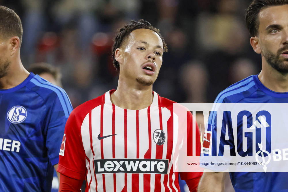 Derry Scherhant (SC Freiburg, 07) , Deutschland, Fussball, 1. Bundesliga, 5.Spieltag, 2026 2027, SC Freiburg vs. FC Schalke 04, 11.10.2026, Freiburg im Breisgau Europa-Park Stadion Deutschland