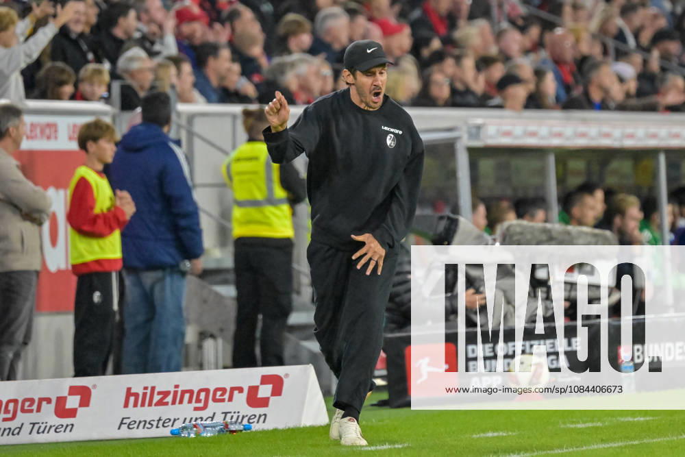 Julian Schuster (SC Freiburg, Trainer) jubelt ueber den Sieg. GER, SC Freiburg vs Schalke 04, Fussball, Bundesliga, 5. Spieltag, Saison 2026 2027, 11.10.2026 DFL DFB REGULATIONS PROHIBIT ANY USE OF PHOTOGRAPHS AS IMAGE SEQUENCES AND OR QUASI-VIDEO GER, SC Freiburg vs Schalke 04, Fussball, Bundesliga, 5. Spieltag, Saison 2026 2027, 11.10.2026 Freiburg