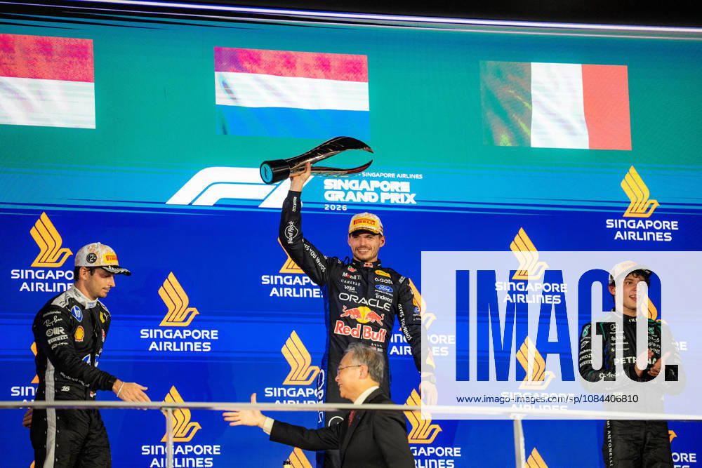 2026 Formula 1 Singapore Grand Prix - Podium MAX VERSTAPPEN 1 (NED) of Oracle Red Bull Racing (Red Bull Racing RB22) with the trophy on Sunday Race Day during the Formula 1 Singapore Airlines Singapore Grand Prix 2026 at Marina Bay Street Circuit, Singapore, on October 11, 2026. Photo by Antoine Lapeyre Reveries Agency via ABACAPRESS.COM Singapore Singapore