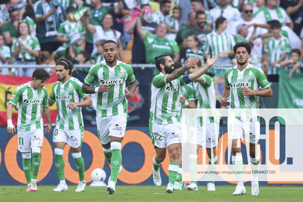 ESP: Real Betis - CA Osasuna. La Liga EA Sports. Matchday 8. Isco Alarcon of Real Betis during the La Liga EA Sports match between Real Betis and CA Osasuna played at La Cartuja Stadium on Oct 11, 2026 in Sevilla, Spain. kpng