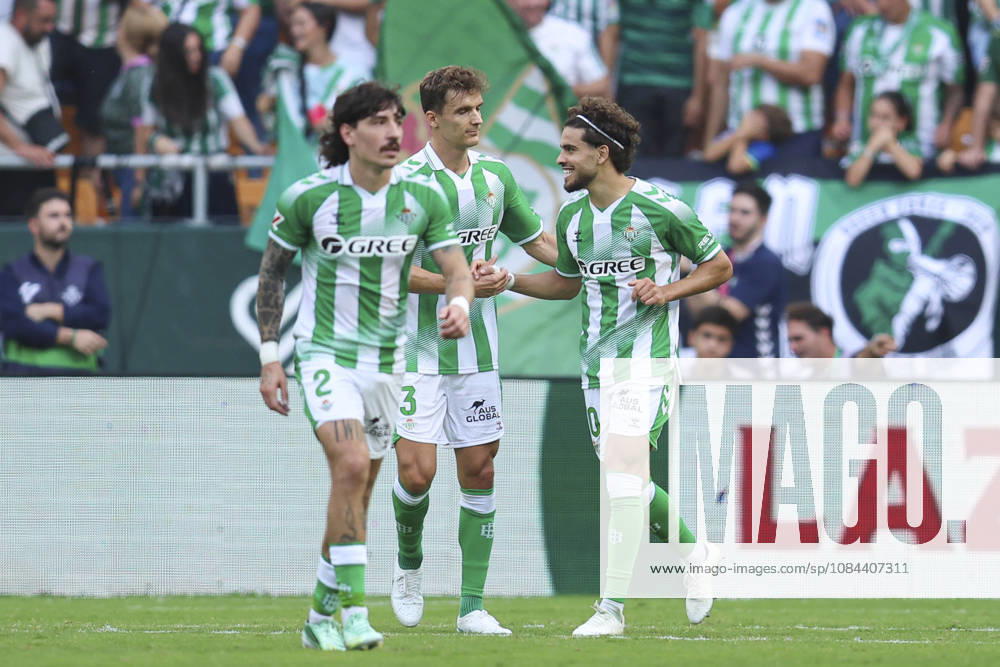 ESP: Real Betis - CA Osasuna. La Liga EA Sports. Matchday 8. Abde Ezzalzouli of Real Betis during the La Liga EA Sports match between Real Betis and CA Osasuna played at La Cartuja Stadium on Oct 11, 2026 in Sevilla, Spain. kpng