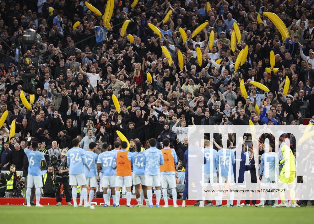 Liverpool v Manchester City, FA Premier League 11.10.26 Liverpool v Manchester City, FA Premier League Bradley Ormesher The Times Man City Fans applaud their Players at end of the match