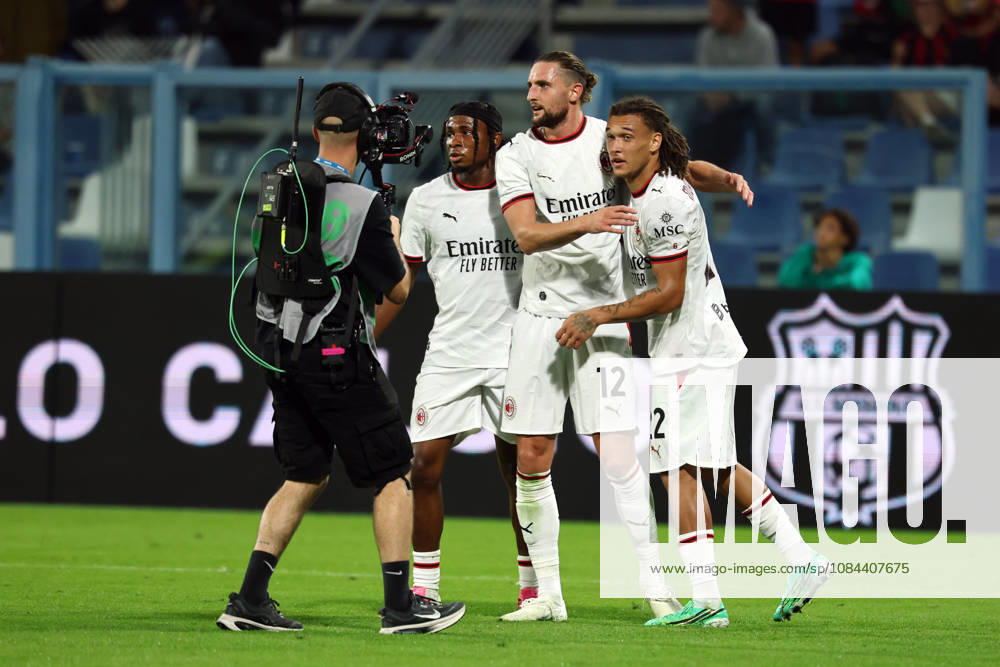 Adrien Rabiot of AC Milan celebrates with team mates after scoring the goal of 0-1 during the Serie A 2026 2027 football match between US Sassuolo and AC Milan at Citta del Tricolore stadium in Reggio Emilia (Italy), October 11th, 2026. CesarexPurini