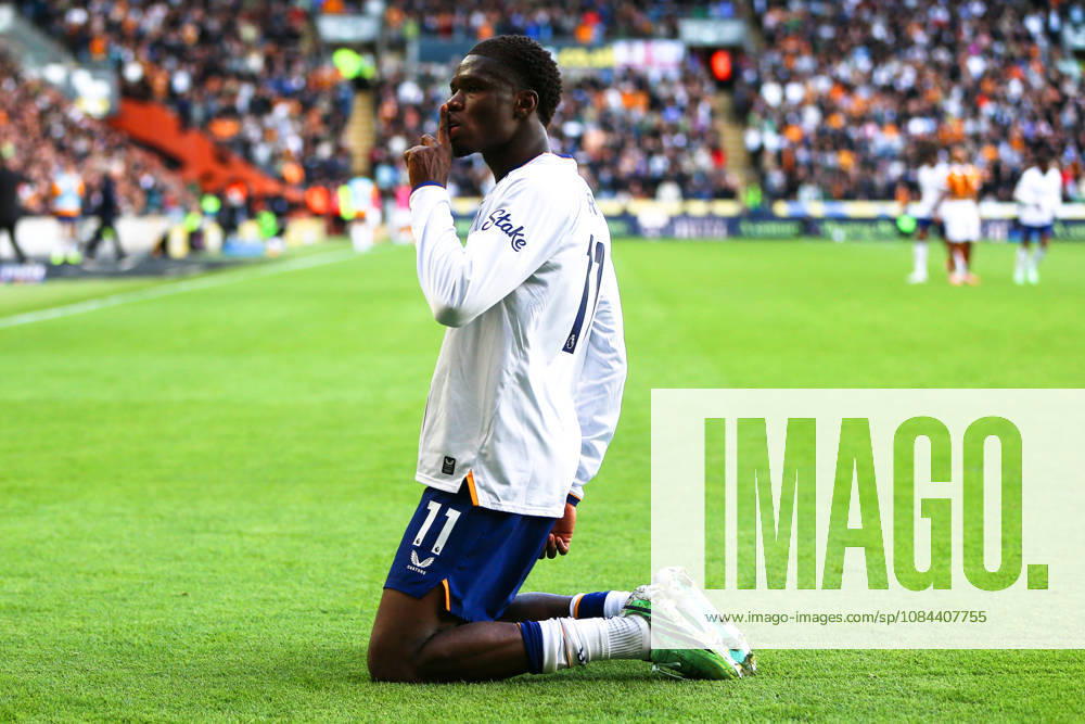 KINGSTON UPON HULL, ENGLAND, OCTOBER 11: Thierno Barry of Everton FC celebrates scoring his teams second goal during a Premier League 2026-27 match between Hull City and Everton FC at the MKM Stadium on October 11, 2026 in Kingston Upon Hull, England. (Photo by Zach Forster Sports Press Photo)