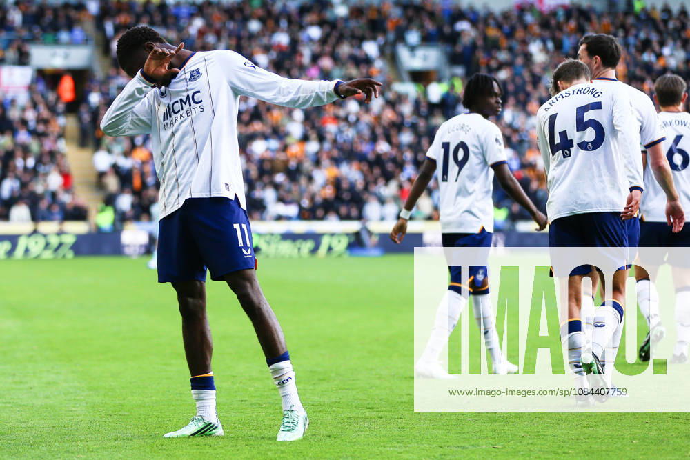 KINGSTON UPON HULL, ENGLAND, OCTOBER 11: Thierno Barry of Everton FC celebrates scoring his teams second goal during a Premier League 2026-27 match between Hull City and Everton FC at the MKM Stadium on October 11, 2026 in Kingston Upon Hull, England. (Photo by Zach Forster Sports Press Photo)