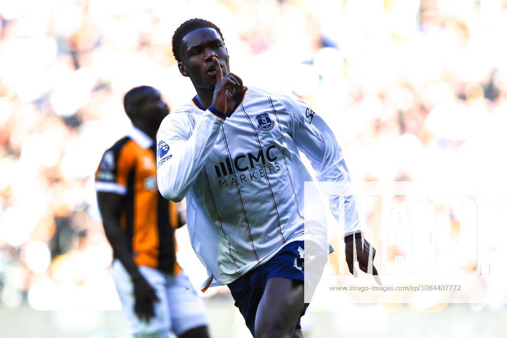 KINGSTON UPON HULL, ENGLAND, OCTOBER 11: Thierno Barry of Everton FC celebrates scoring his teams second goal during a Premier League 2026-27 match between Hull City and Everton FC at the MKM Stadium on October 11, 2026 in Kingston Upon Hull, England. (Photo by Zach Forster Sports Press Photo)