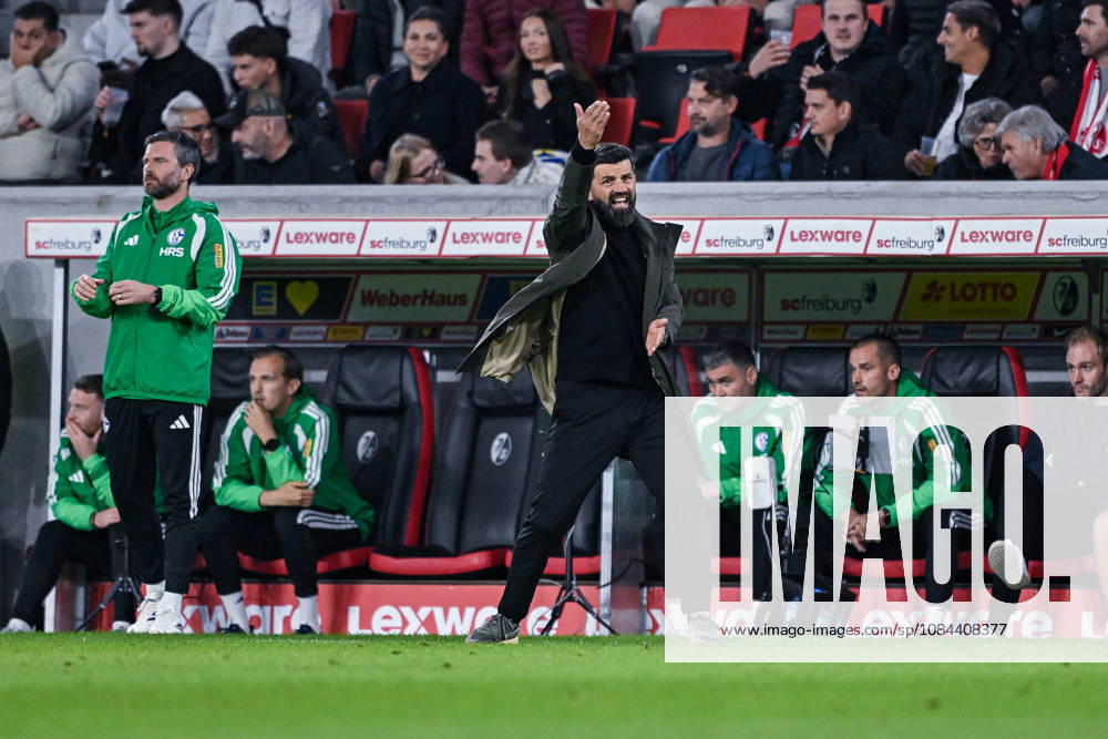 Fussball, Saison 2026 2027, Bundesliga, SC Freiburg - FC Schalke 04, Trainer Miron Muslic (FC Schalke 04) xRHR-FOTO YYx