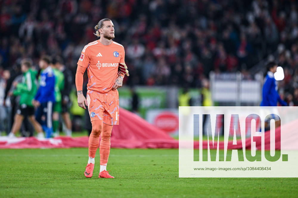 Fussball, Saison 2026 2027, Bundesliga, SC Freiburg - FC Schalke 04, Die Spieler des FC Schalke 04 sind nach Spielschluss enttäuscht, xRHR-FOTO YYx