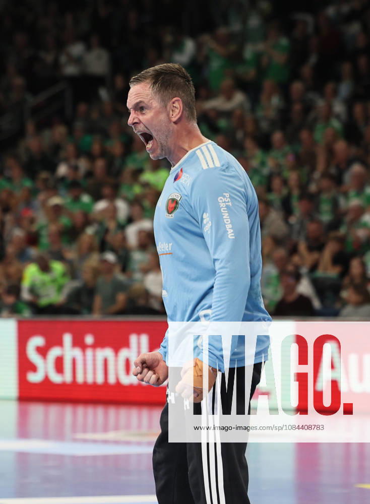 GER HBL Saison 2026 2027 FÜCHSE Berlin vs. TBV Lemgo, 11.10.26, MAX-SCHMELING-HALLE, Berlin, Andreas PALICKA (Füchse Berlin 12) jubelt nach erfolgreicher Parade, Schrei, Emotion