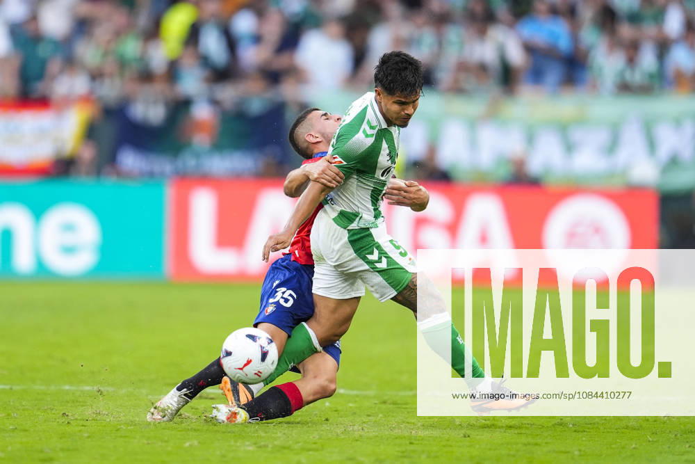 Cucho Hernandez of Real Betis Balompie and Unai Santos of CA Osasuna in action during the Spanish league, LaLiga EA Sports, football match played between Real Betis and CA Osasuna at La Cartuja stadium on October 11, 2026, in Sevilla, Spain. Real Betis V CA Osasuna - LaLiga EA Sports - ZUMAa181 20261011_zaa_a181_246