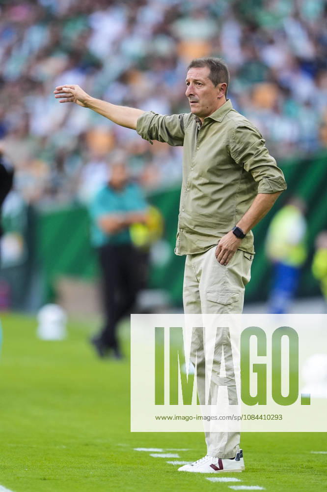 Luis Miguel Ramis, head coach of CA Osasuna, gestures during the Spanish league, LaLiga EA Sports, football match played between Real Betis and CA Osasuna at La Cartuja stadium on October 11, 2026, in Sevilla, Spain. Real Betis V CA Osasuna - LaLiga EA Sports - ZUMAa181 20261011_zaa_a181_254