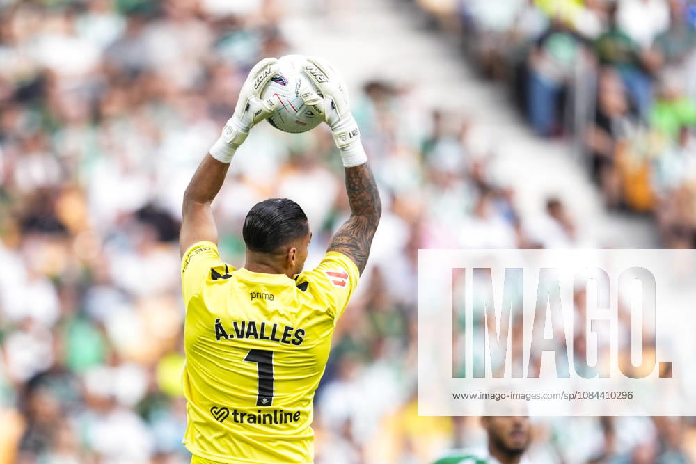 Alvaro Valles of Real Betis Balompie in action during the Spanish league, LaLiga EA Sports, football match played between Real Betis and CA Osasuna at La Cartuja stadium on October 11, 2026, in Sevilla, Spain. Real Betis V CA Osasuna - LaLiga EA Sports - ZUMAa181 20261011_zaa_a181_256