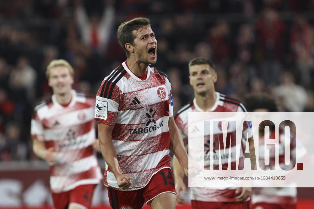 Tim Oberdorf (Fortuna Duesseldorf) Torjubel, jubelt nach seinem Treffer zum 1:0 waehrend des Spiels der 3. Liga zwischen Fortuna Duesseldorf und SC Verl, Merkur Spiel-Arena am 11. October 2026 in Duesseldorf, Deutschland. (Foto von Oliver Kaelke DeFodi Images) +++ Tim Oberdorf (Fortuna Duesseldorf) celebrates after scoring his team s first goal during the 3. Liga match between Fortuna Duesseldorf and SC Verl at Merkur Spiel-Arena on October 11, 2026 in Dusseldorf, Germany. (Photo by Oliver Kaelke DeFodi Images) DFB DFL REGULATIONS PROHIBIT ANY USE OF PHOTOGRAPHS AS IMAGE SEQUENCES AND OR QUASI-VIDEO. (Photo by Oliver Kaelke DeFodi Images) -