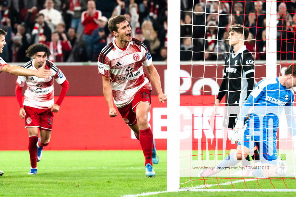Deutschland: 3. Liga 2026 2027 Fortuna Düsseldorf vs. SC Verl 8. Spieltag 12.10.2026 Merkur Spiel-Arena (Nordrhein-Westfalen) Tor zum 1:0 durch Tim Oberdorf (Fortuna Dusseldorf, 15) Jubel Freude Emotionen Torjubel